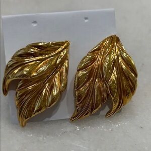 Elegant Gold Leaf Earrings
